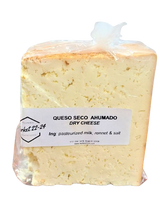 Cargar imagen en el visor de la galería, Queso Seco Ahumado Nicaragüense