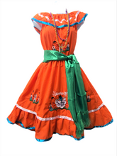 Cargar imagen en el visor de la galería, Trajes Tipicos Niñas
